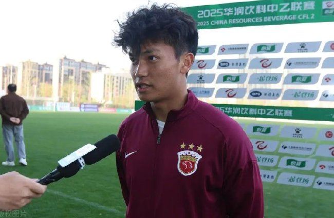 蒯纪闻中超首秀半场被换下 发声回应引发球迷热议